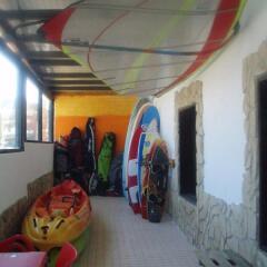 Peniche Beach House - Hostel спортивное сооружение