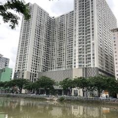 Апартаменты Saigon Apartment The Gold View фото 3
