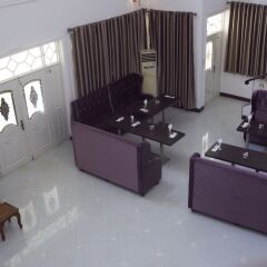 Kingsbridge Royale Hotel развлечения