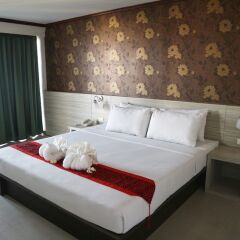 Welcome Plaza Hotel комната для гостей фото 8