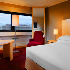 Sheraton Frankfurt Airport Hotel & Conference Center комната для гостей фото 2
