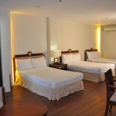 Century Plaza Hotel комната для гостей