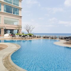 Отель Balcony Seaview Nha Trang Centre бассейн