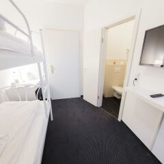 Апартаменты Berolina Haus und Apartments комната для гостей фото 5