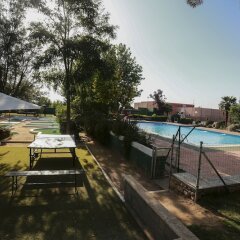 Отель Layos Hostel - Camp Испания, Лайос - отзывы, цены и фото номеров - забронировать отель Layos Hostel - Camp онлайн бассейн фото 3
