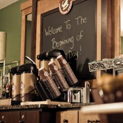 Americinn Hotel & Suites Bloomington West Блумингтон гостиничный бар
