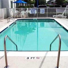 Отель Motel 6 Charlotte Carowinds Южный Бельмонт бассейн