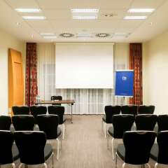 Отель NH Vienna Airport Conference Center Австрия, Вена - 9 отзывов об отеле, цены и фото номеров - забронировать отель NH Vienna Airport Conference Center онлайн помещение для мероприятий фото 2