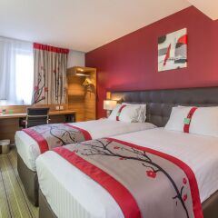 Отель Holiday Inn Clermont-Ferrand Centre Франция, Клермон-Ферран - отзывы, цены и фото номеров - забронировать отель Holiday Inn Clermont-Ferrand Centre онлайн комната для гостей фото 3