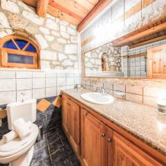 Отель Joanna's Stone Villas ванная