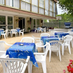 Hotel Sandra Римини