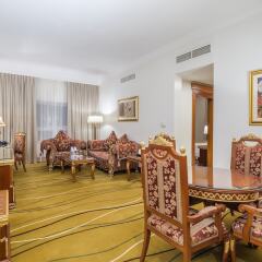 Отель Holiday Inn Bur Dubai Embassy District Дубай комната для гостей фото 5