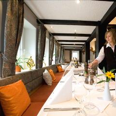 Ferien- und Reitsport Hotel Brunnenhof интерьер отеля