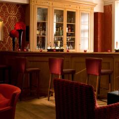 Отель De Vere Devonport House Великобритания, Лондон - отзывы, цены и фото номеров - забронировать отель De Vere Devonport House онлайн гостиничный бар