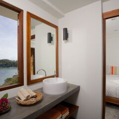 Отель Cape Shark Pool Villas ванная фото 2