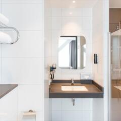 Отель Corendon City Amsterdam Амстердам ванная