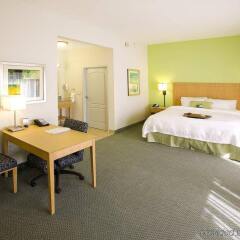 Отель Hampton Inn Suites Sarasota/Bradenton Airport комната для гостей фото 2