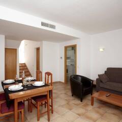 Отель Ibersol Villas Cumbres Испания, Салоу - отзывы, цены и фото номеров - забронировать отель Ibersol Villas Cumbres онлайн комната для гостей