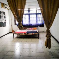 The Overstay Hostel фото 10