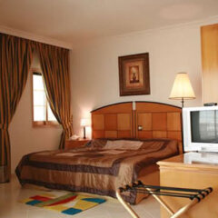 Отель Dolphin Hotel Apartments ОАЭ, Дубай - отзывы, цены и фото номеров - забронировать отель Dolphin Hotel Apartments онлайн удобства в номере