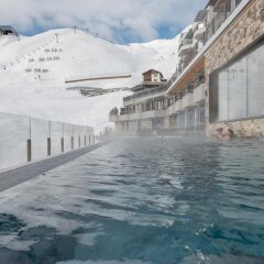 Отель Alpenhotel Enzian Австрия, Зёльден - отзывы, цены и фото номеров - забронировать отель Alpenhotel Enzian онлайн бассейн фото 3