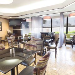 Отель Drury Inn & Suites Atlanta Morrow гостиничный бар