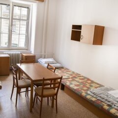 Отель Dizzy Daisy Hostel Чехия, Прага - отзывы, цены и фото номеров - забронировать отель Dizzy Daisy Hostel онлайн питание