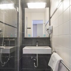 Отель Bastion Amsterdam Centrum Noord Hotel Нидерланды, Амстердам - 3 отзыва об отеле, цены и фото номеров - забронировать отель Bastion Amsterdam Centrum Noord Hotel онлайн ванная фото 2