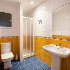 Отель Blanes Condal Испания, Бланес - отзывы, цены и фото номеров - забронировать отель Blanes Condal онлайн ванная