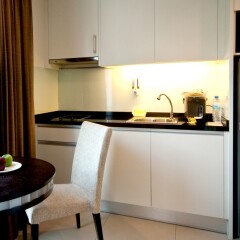 Отель Adelphi Grande Sukhumvit By Compass Hospitality Бангкок в номере