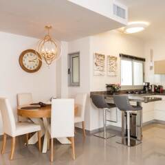 Отель Sea N' Rent - Ramat Aviv 3 Bed Тель-Авив в номере фото 2