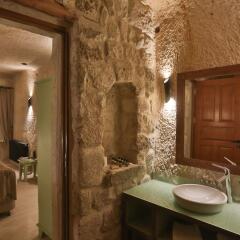 Acropolis Cave Suite Турция, Ургуп - отзывы, цены и фото номеров - забронировать отель Acropolis Cave Suite онлайн ванная
