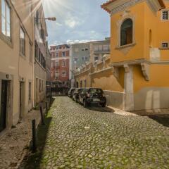 Отель Lapa Cozy Flat With Mezzanine Лиссабон