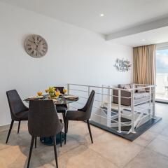 Отель Saint Julian's - Spinola Bay Apartment Мальта, Сан Джулианс - отзывы, цены и фото номеров - забронировать отель Saint Julian's - Spinola Bay Apartment онлайн в номере
