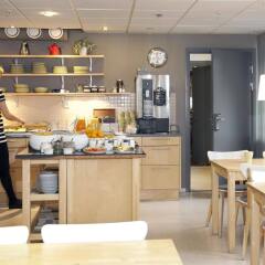 Отель STF Malmö City Hostel & Hotel Швеция, Мальме - 2 отзыва об отеле, цены и фото номеров - забронировать отель STF Malmö City Hostel & Hotel онлайн питание фото 2