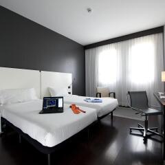 Отель Savhotel Италия, Болонья - 3 отзыва об отеле, цены и фото номеров - забронировать отель Savhotel онлайн комната для гостей фото 2