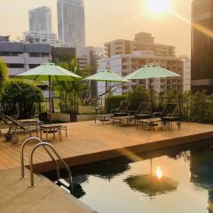Отель Oakwood Residence Sukhumvit 24, Bangkok бассейн
