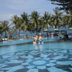 Отель MerPerle Hon Tam Resort бассейн фото 3