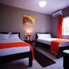 Hotel Tim Bamboo сейф в номере