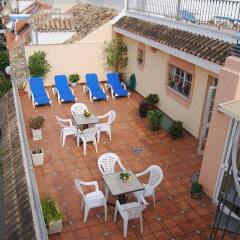 Отель Hostal Italia Испания, Фуэнхирола - отзывы, цены и фото номеров - забронировать отель Hostal Italia онлайн бассейн фото 3