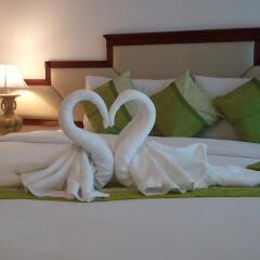Mei Zhou Phuket Hotel 3* Люкс с разными типами кроватей фото 2