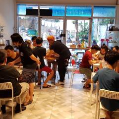 Отель Board Game Hostel Таиланд, Бангкок - отзывы, цены и фото номеров - забронировать отель Board Game Hostel онлайн интерьер отеля