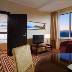 Отель Courtyard by Marriott Irkutsk City Center Иркутск комната для гостей фото 2