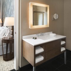 Отель Westin Grand Vancouver Канада, Ванкувер - отзывы, цены и фото номеров - забронировать отель Westin Grand Vancouver онлайн ванная фото 2