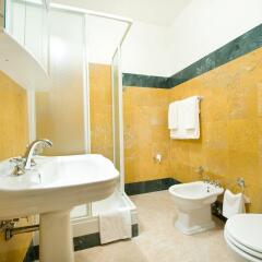 Отель Residence La Fenice Прага ванная
