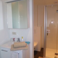 Отель B&B Sur Le Quai Бельгия, Брюссель - отзывы, цены и фото номеров - забронировать отель B&B Sur Le Quai онлайн ванная фото 2