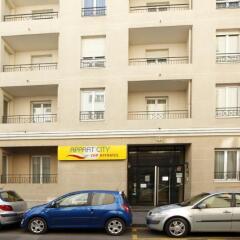 Отель Appart'City Lyon - Part-Dieu Garibaldi парковка