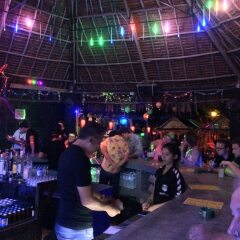 Ozone Hostel Ланта развлечения