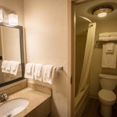 Super 8 by Wyndham State College in State College, United States of America from 119$, photos, reviews - zenhotels.com bathroom photo 2