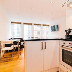 Отель Bright New Flat Perfect Location! Великобритания, Лондон - отзывы, цены и фото номеров - забронировать отель Bright New Flat Perfect Location! онлайн в номере